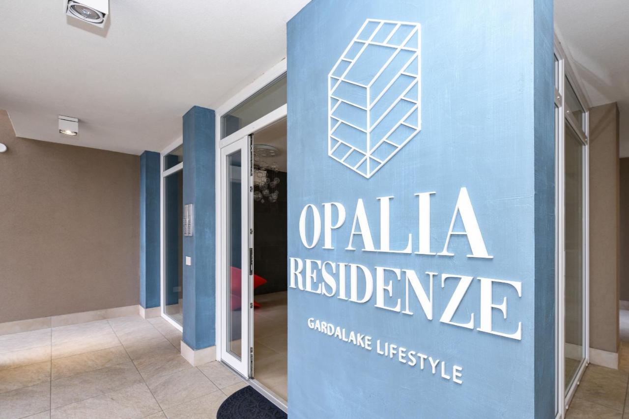 Opalia Residence - Garda Lake Lifestyle Apartment Peschiera del Garda Exterior foto