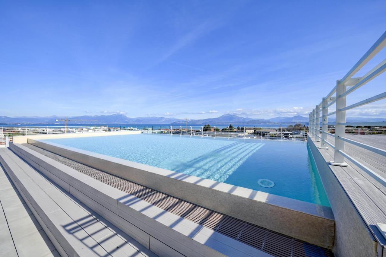 Opalia Residence - Garda Lake Lifestyle Apartment Peschiera del Garda Exterior foto